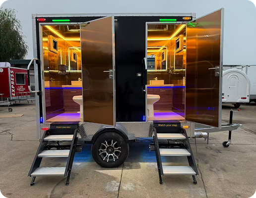 Luxury deluxe mobile toilet